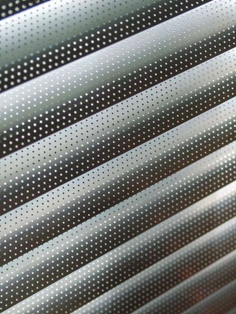 Another incredible photograph of metallic blinds in Cardiff